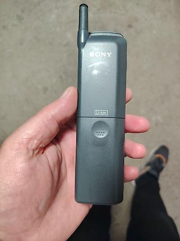 igrice gta: Sony GSM CM-DX1000 mobilni telefon (retro), ima kutiju, punjač, fu — 3