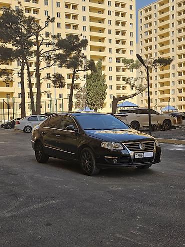 Volkswagen: Volkswagen Passat: 1.8 л | 2010 г. Седан — 4