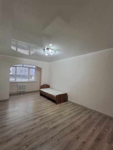 клубный дом купить квартиру: 1 комната, 41 м², 106 серия улучшенная, 2 этаж, Косметический ремонт
