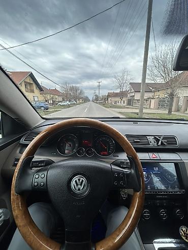 Volkswagen: Auto je u besprekornom stanju. Pre 8.000 km urađen mali servis — 15