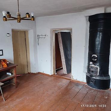 Продажа коттеджей и домов: Продается дом. район кирпичный. (красный строитель). дом саманный — 2