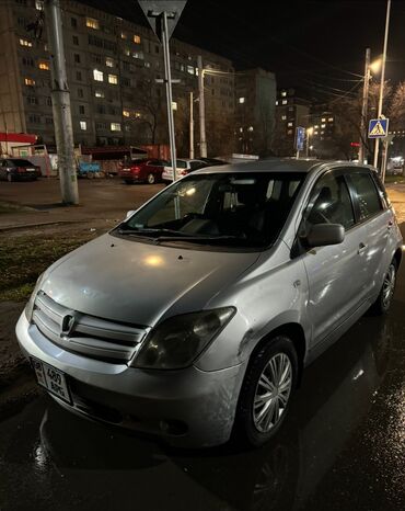 Toyota: Toyota ist: 2003 г., 1.3 л, Автомат, Бензин