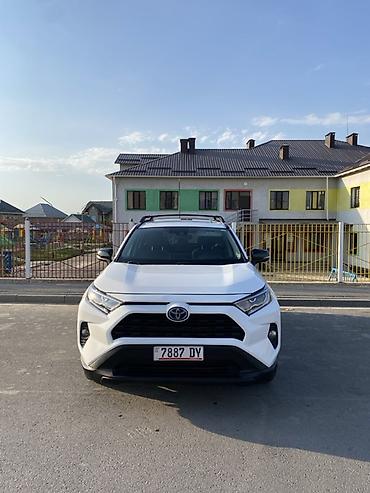 ярус машина: Toyota RAV4: 2021 г., 2.5 л, Вариатор, Гибрид, Кроссовер — 1