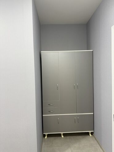 Uzunmüddətli kirayə mənzillər: Ünvan Cəfer Xandan küç. Darnagül Otaq sayı: 2 (1 yataq otağı + 1 — 14