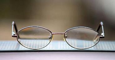 Naočare: Vintaž EXTE Burgundy/ \"srebrni\"" dioptrijski ram. Vintaž dioprijski — 3