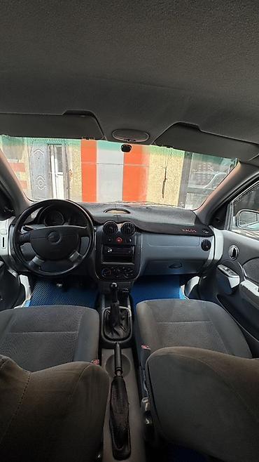 xpeng g3: Chevrolet Aveo: 2004 г., Бензин, Хэтчбэк — 6
