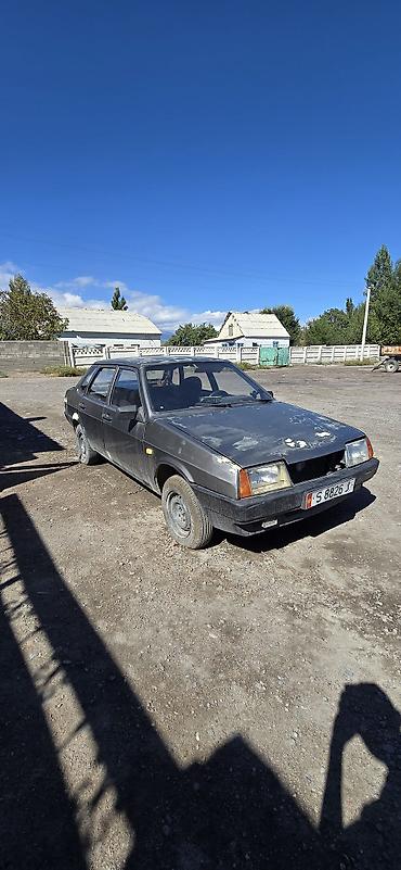 mazda millena: ВАЗ 21099 (седан, 4 двери), темно‑серый цвет. Основные — 2