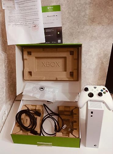 Xbox Series S: Xbox Series S 512gb Белый Состояние - Идеальное. Наиграно в районе — 8