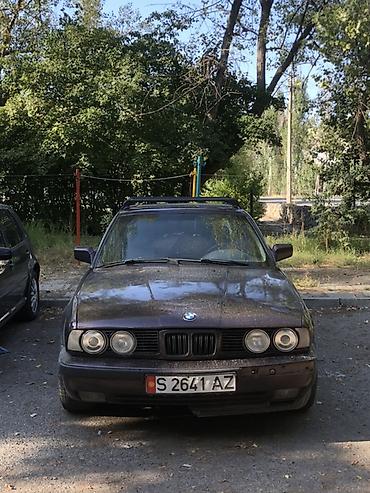 range rover v: BMW 5 series: 1992 г., 2 л, Механика, Бензин, Седан — 1