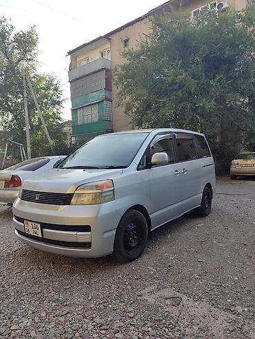 voxy: Toyota Voxy: 2002 г., Автомат, Бензин, Минивэн — 4