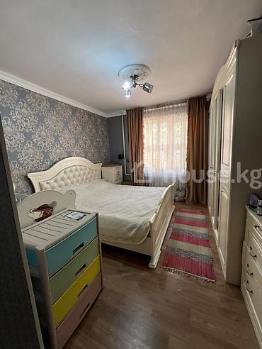 Продажа коттеджей и домов: И так, дом расположен в очень хорошем и экологическом районе ж/м Кара — 8