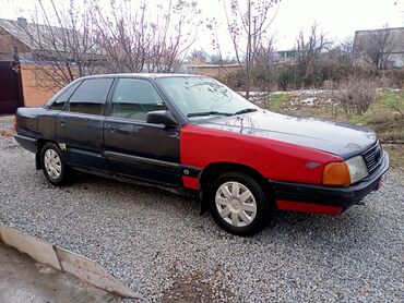 Audi: Audi 100: 1988 г., 2 л, Механика, Бензин, Седан