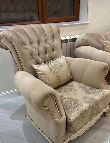2 neferlik: Klassik üslubda salon dəsti - Tərkib: 3 nəfərlik divan + 2 ədəd geniş — 2