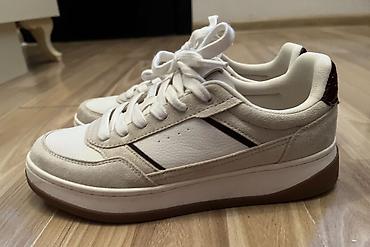 Women's Sneakers and athletic shoes: Ölçü: 37, Yeni — 21