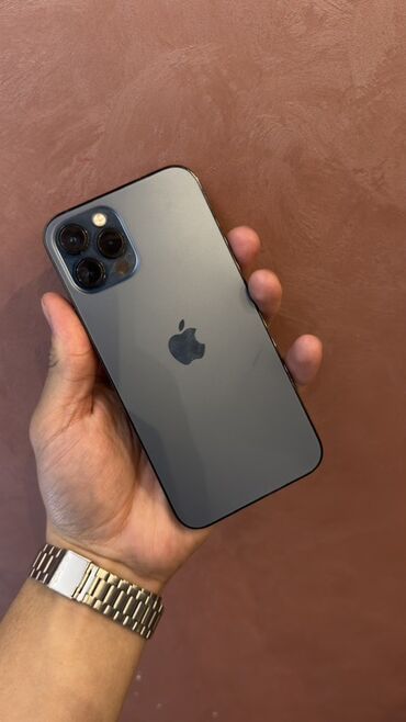 чехол на а3: IPhone 12 Pro, Графит, 84 %
