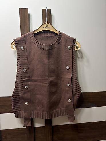 Jiletlər: Her biri yenidir razmer Xs-S — 2