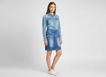 ubrania jeansowe: Women`s skirt, size M