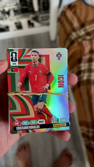 ronaldo forması 2008: Panini futbol kolleksiya kartı – “ICON” seriyası - Oyunçu: Cristiano — 1