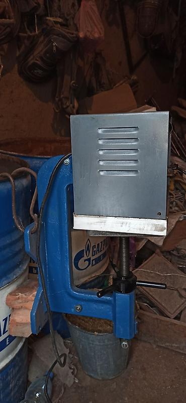 Автосервисное оборудование: Продаю печку вулканизатор для сосков. Ссср. В отличном состоянии. БЕЗ — 3