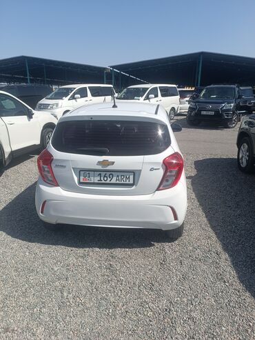 ош машиналар: Chevrolet Spark: 2018 г., 0.1 л, Вариатор, Бензин, Хэтчбэк
