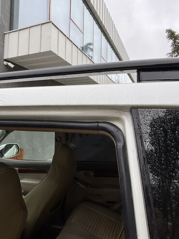 Toyota: Toyota Land Cruiser Prado: 4 l | 2006 il — 28