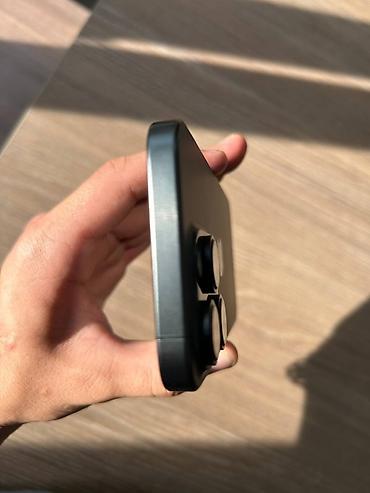 Apple iPhone: IPhone 15 Pro, Black Titanium — 6