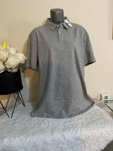 zenske majice sa kragnom: Short sleeves T-shirt, XL (EU 54), color - Grey, Cotton at lalafo.rs zenske majice sa kragnom: Short sleeves T-shirt, XL (EU 54), color - Grey, Cotton