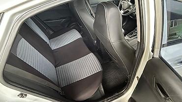 Hyundai: Hyundai Accent: 1.6 l | 2018 il Sedan — 13