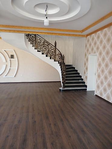 Həyət evləri və villaların satışı: Satılır: həyət evi/villa - İki mərtəbəli, sütunlu fasadlı geniş həyət — 21