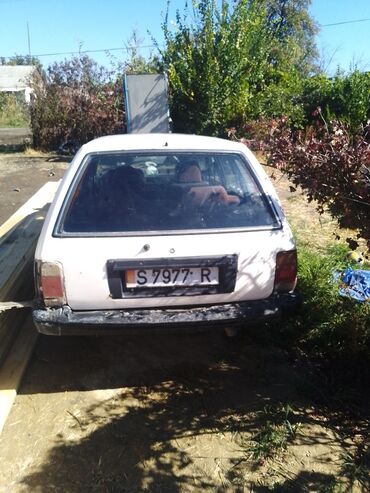 Mazda: Mazda 323: 1987 г., 1.7 л, Механика, Дизель, Хэтчбэк — 9