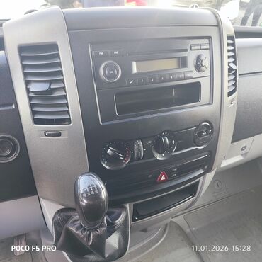 Легкий грузовой транспорт: Легкий грузовик, Mercedes-Benz — 11