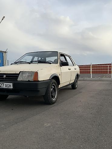 zil 130: ВАЗ (ЛАДА) 21099: 1993 г., 1.5 л, Механика, Бензин, Седан — 2
