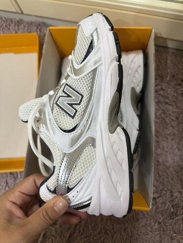 li ning зимние кроссовки: Оригинал . США не правильно заказала размер