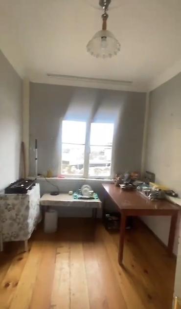Həyət evləri və villaların satışı: ❌Bağmanda Ev Satılır ❌ 1-ci mərtəbədə orta-təmirli bir yataq otağı və — 9