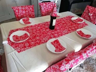 Posteljina: 🎅🤶NOVOGODISNJI SET 🎅🤶 Set za 4 osobe Cena je 2.700 dinara Set za 6 — 6