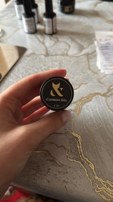 Manikür, pedikür aparatları: Manikür üçün avadanlıq dəsti tək tək də satılır hər biri Tərkib: - — 43