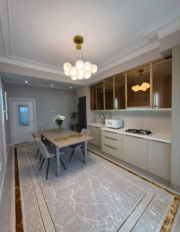 дешевые квартиры в оше: 3 комнаты, 115 м², Элитка, 4 этаж, Евроремонт