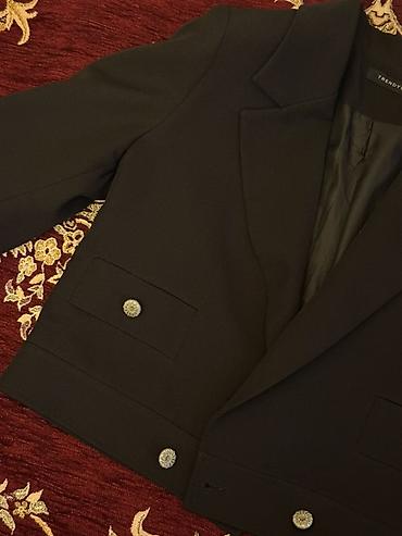 pencek: Qadın qara pencək blazer 

- Brend: Trendyol
 Çox az geyinilib — 5