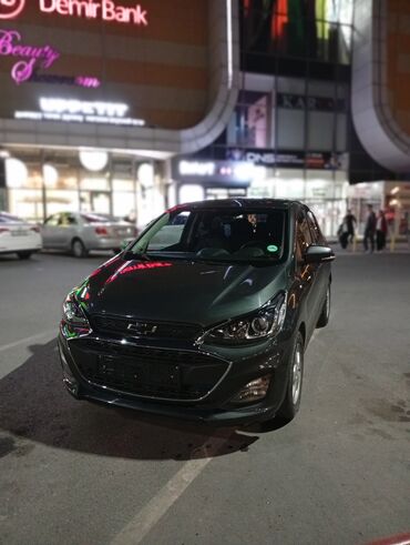 купить машину матиз автомат: Chevrolet Spark: 2019 г., 1 л, Автомат, Бензин, Хетчбек