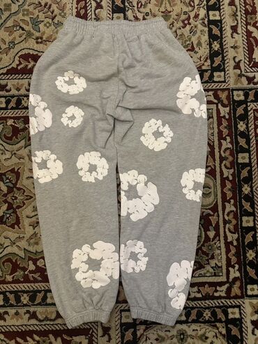 женские спортивные костюмы в бишкеке: Denim tears pants 
- на рост 175-180 идеально сядут