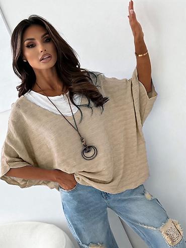 Bluze: 03. L. Bluza + ogrlica 2.600 dinara — 6