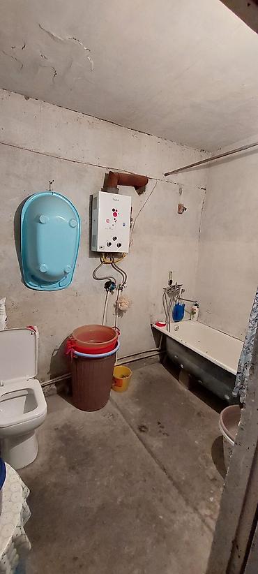 Həyət evləri və villaların satışı: 3 otaqlı, 64 kv. m, Orta təmir — 6