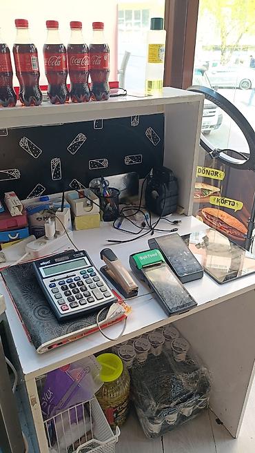 kiosk satici: FRY DÖNƏR – küçə yeməyi köşkü Biznesi Satiram.Arenda 500 azn.Ciddi — 7