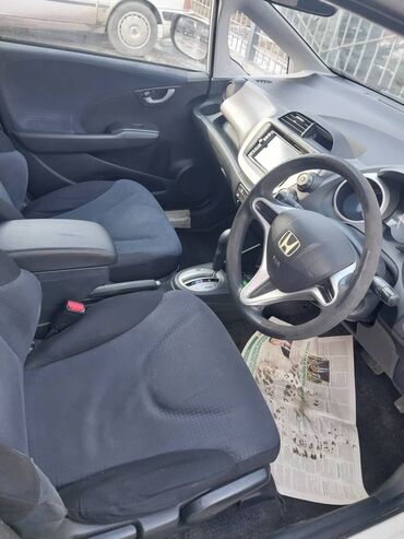 Honda: Honda Fit: 2008 г., 1.3 л, Автомат, Бензин, Универсал