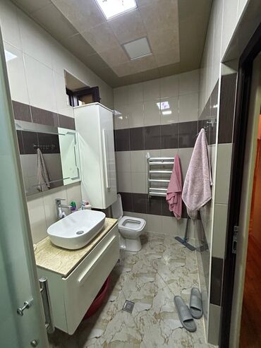 Bağ evlərinin satışı: Bakı, Digah, 250 kv. m, 6 otaqlı, Hovuzsuz, İnternet, Telefon, Qaz — 16