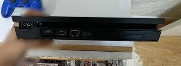 PS4 (Sony Playstation 4): Sony PlayStation 4 Slim oyun konsolu seti - PS4 Slim konsolu - 2 ədəd -da lalafo.az — 4 PS4 (Sony Playstation 4): Sony PlayStation 4 Slim oyun konsolu seti - PS4 Slim konsolu - 2 ədəd — 4