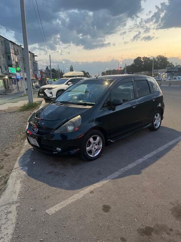 рация для фуры: Honda Fit: 2002 г., 1.3 л, Вариатор, Бензин