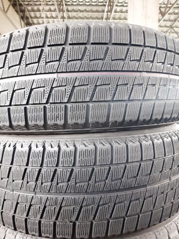 Шины: Шины 215 / 60 / R 17, Зима, Б/у, Пара, Япония, Bridgestone