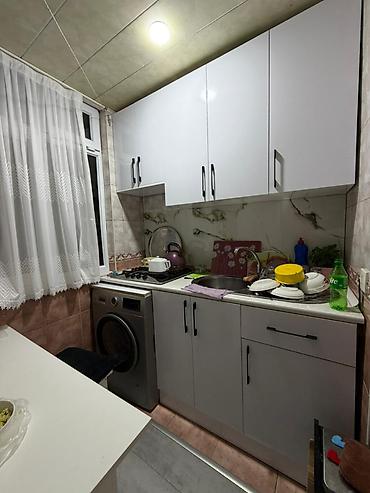 duz sat: 5-ci mikrorayonda, xruşovka layihəli 5 mərtəbəli binanın 2-ci — 8