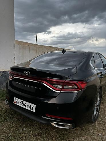 оранжевая соната: Hyundai Grandeur: 2018 г., 3 л, Автомат, Газ, Седан — 4